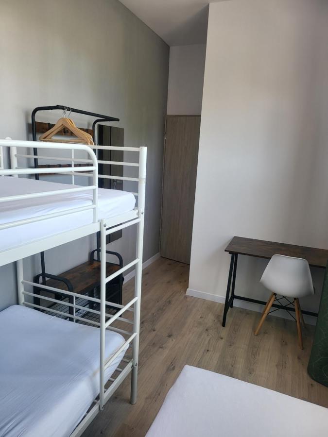 Rooms4Rest Wiertnicza - Private Rooms For Tourists - Atr Consulting Sp, Z O,O, Varsóvia Exterior foto