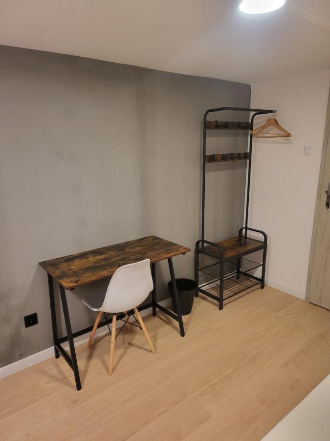 Rooms4Rest Wiertnicza - Private Rooms For Tourists - Atr Consulting Sp, Z O,O, Varsóvia Exterior foto